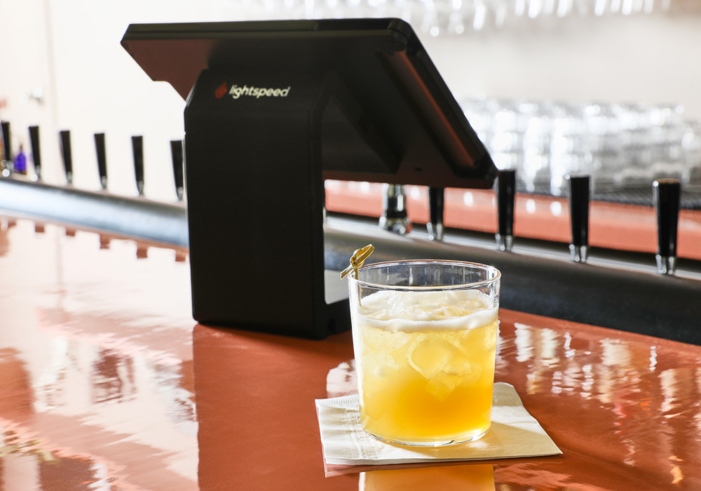 Mesurez chaque verre grâce à un système de débit de boissons intégré